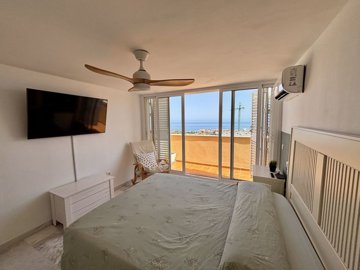 53-f39bc56caa7a59af24de428b98e5c026