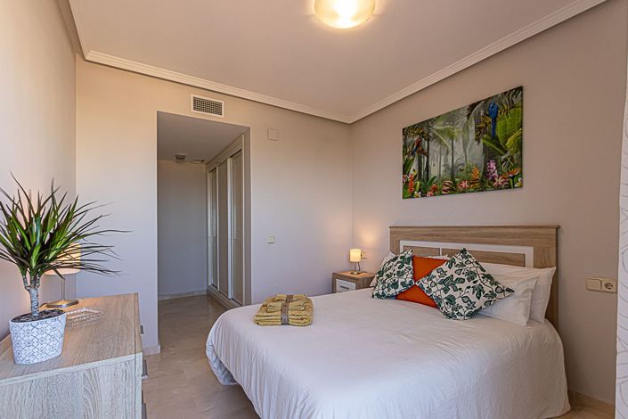 Image No.15-2 Bed Apartment for sale