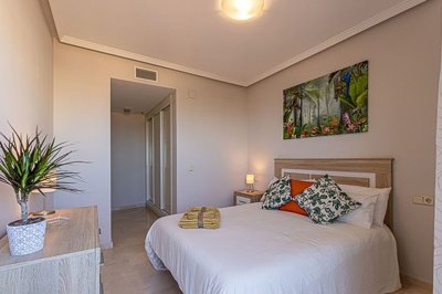 24-b59ea83f0a74727dc1499d2a7ec80eaa