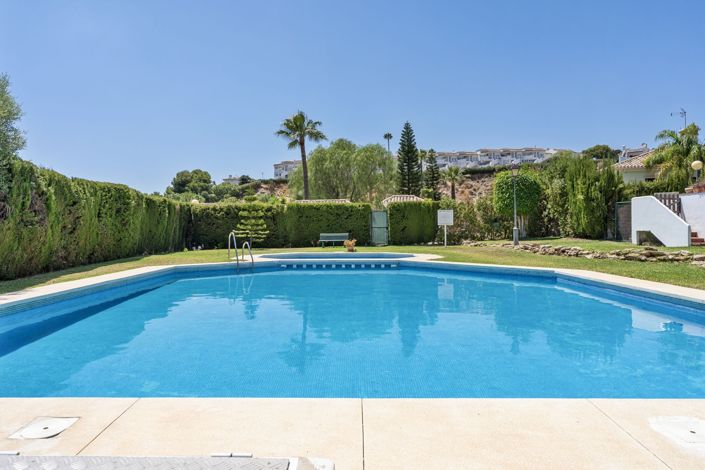 Image No.4-5 Bed House for sale