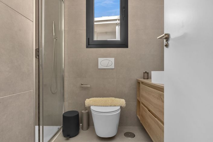 Image No.12-3 Bed Apartment for sale