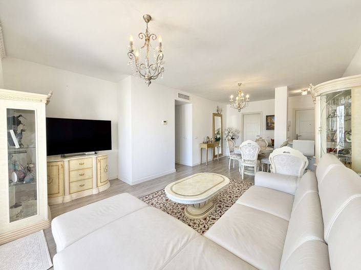 Image No.12-3 Bed Apartment for sale