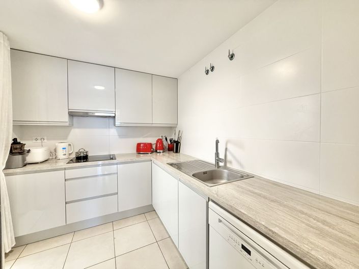 Image No.13-3 Bed Apartment for sale