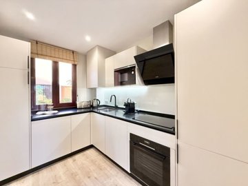 15-e65d437abef3cdae9b514eeeb695a8b9