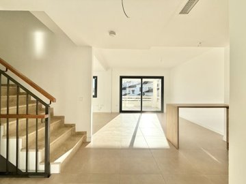 3-644887ed831e8682853ff700c7704b89