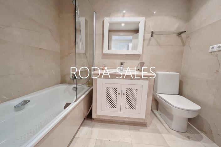 Image No.11-3 Bed Apartment for sale