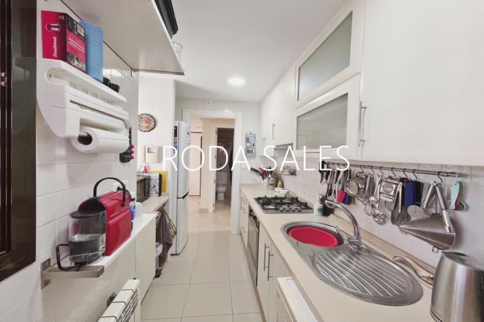 Image No.3-3 Bed Apartment for sale