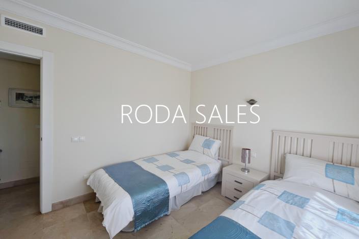 Image No.7-3 Bed Apartment for sale