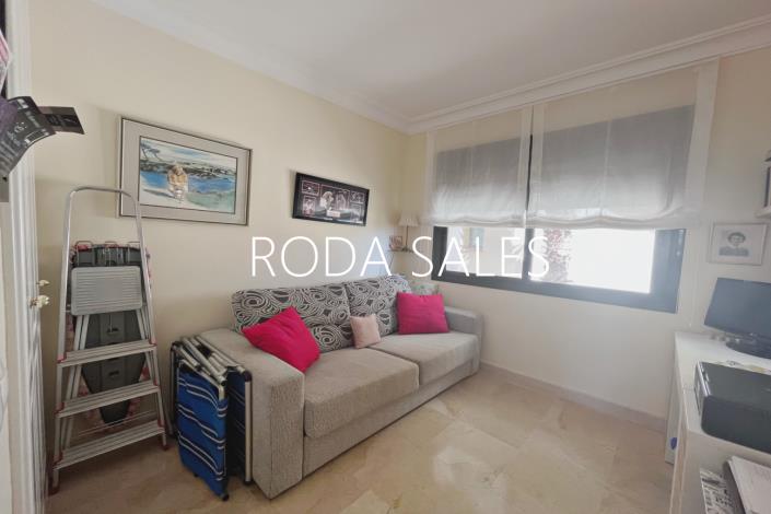 Image No.8-3 Bed Apartment for sale