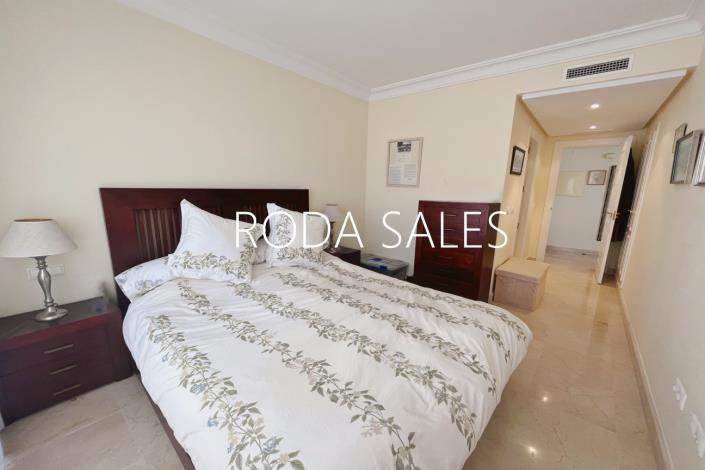 Image No.14-3 Bed Apartment for sale