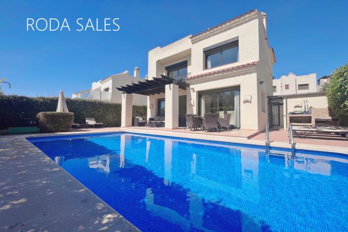 Image No.1-Villa / Détaché de 3 chambres à vendre à Roda Golf