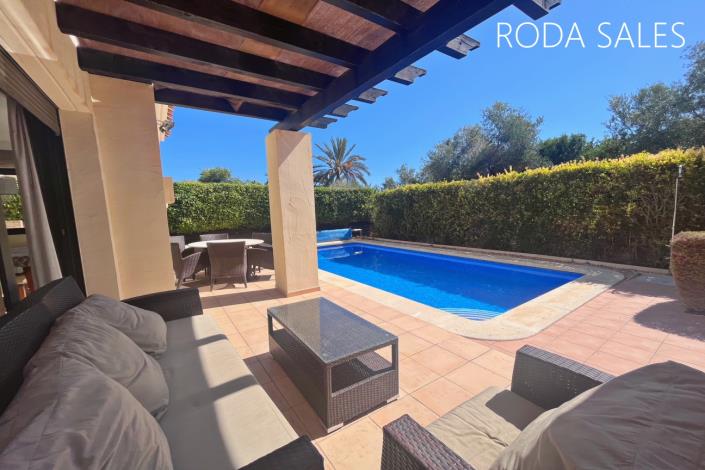 Image No.27-3 Bed Villa / Detached for sale