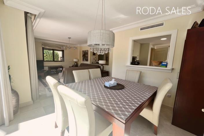 Image No.9-3 Bed Villa / Detached for sale