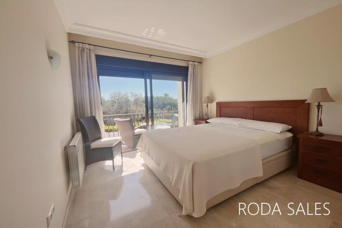 Image No.16-3 Bed Villa / Detached for sale