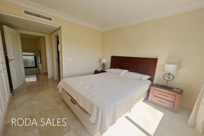 Image No.25-3 Bed Villa / Detached for sale