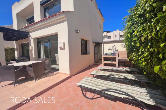 Image No.29-3 Bed Villa / Detached for sale