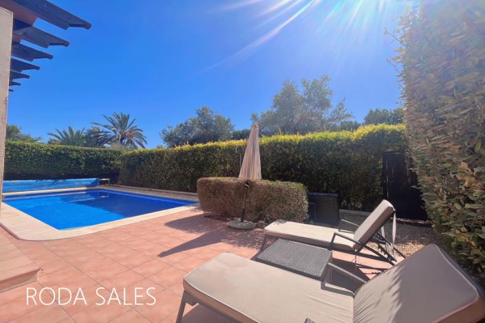 Image No.33-3 Bed Villa / Detached for sale