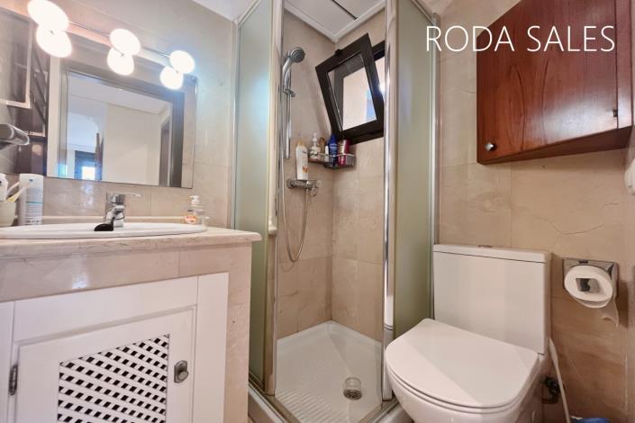 Image No.6-3 Bed Villa / Detached for sale