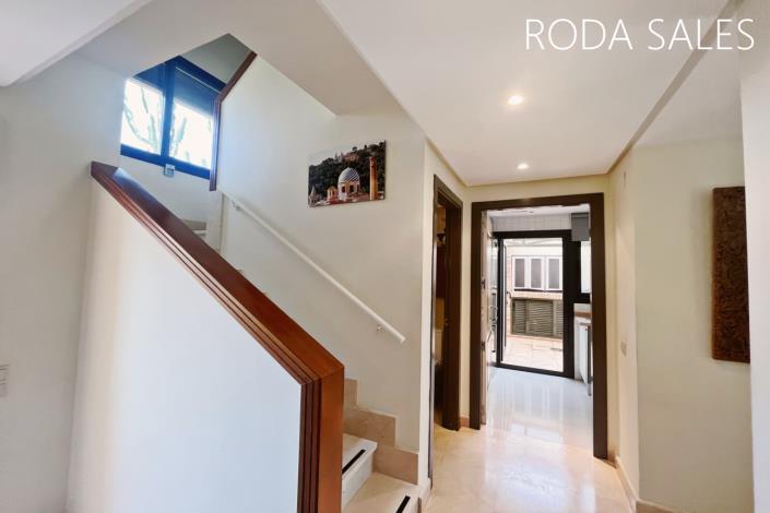 Image No.18-3 Bed Villa / Detached for sale