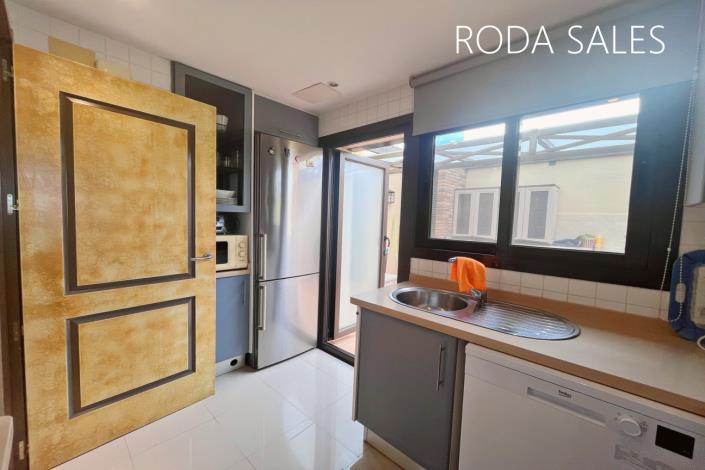 Image No.9-3 Bed Villa / Detached for sale