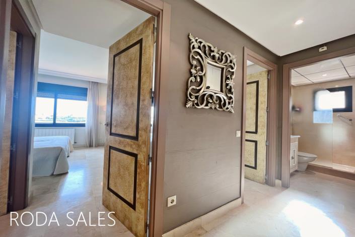 Image No.20-3 Bed Villa / Detached for sale