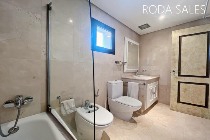 Image No.22-3 Bed Villa / Detached for sale