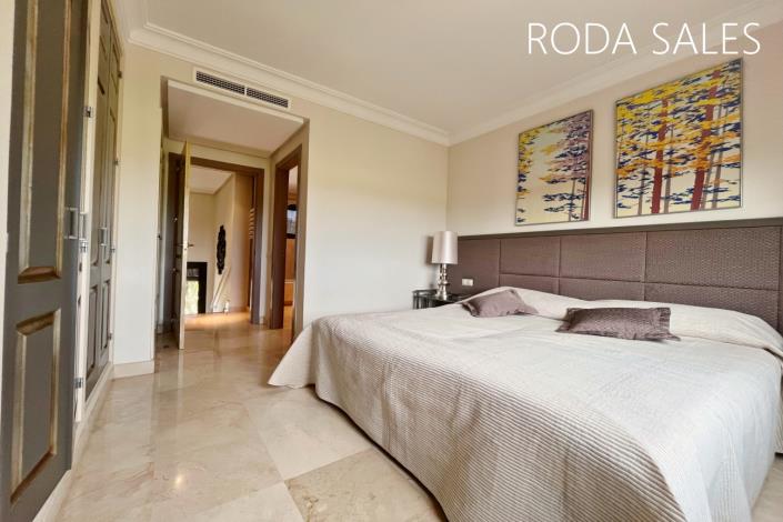 Image No.25-3 Bed Villa / Detached for sale