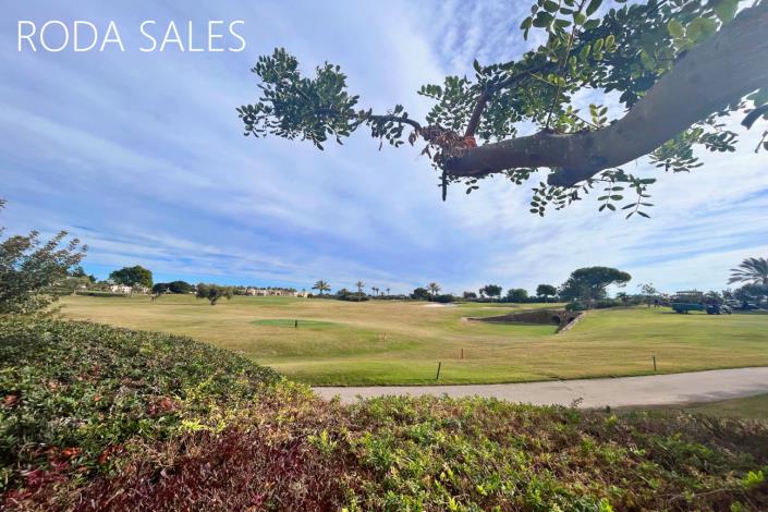 Image No.43-3 Bed Villa / Detached for sale