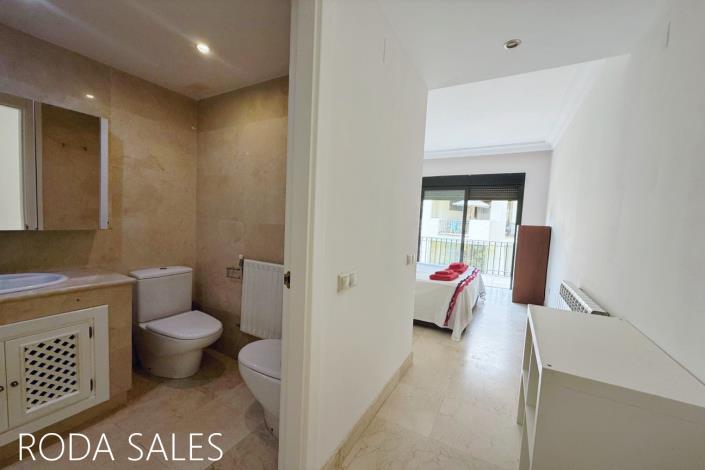 Image No.11-3 Bed Apartment for sale