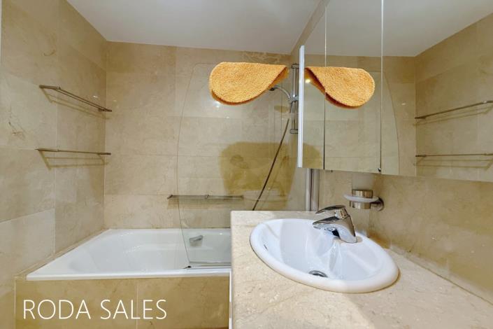 Image No.13-3 Bed Apartment for sale