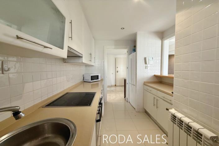 Image No.20-3 Bed Apartment for sale