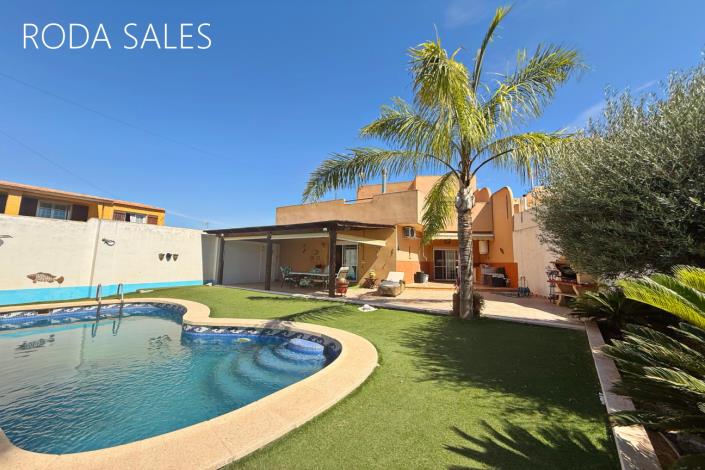 Image No.1-3 Bed Semi-Detached for sale