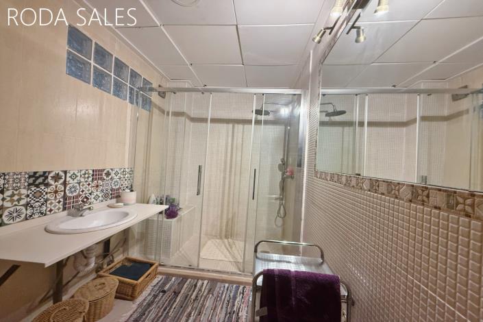 Image No.7-3 Bed Semi-Detached for sale