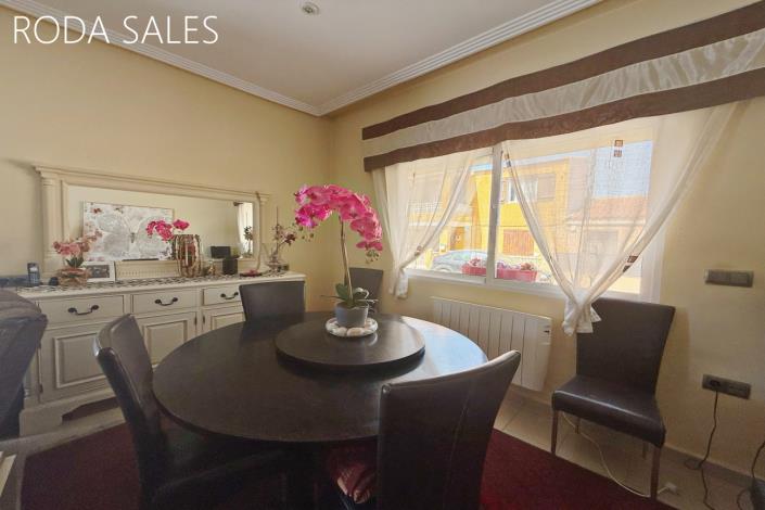 Image No.10-3 Bed Semi-Detached for sale