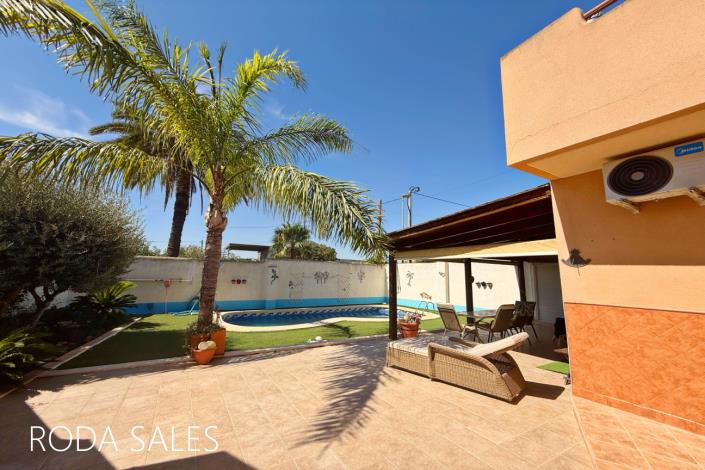 Image No.32-3 Bed Semi-Detached for sale