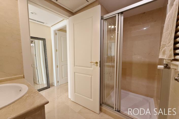 Image No.12-2 Bed Apartment for sale