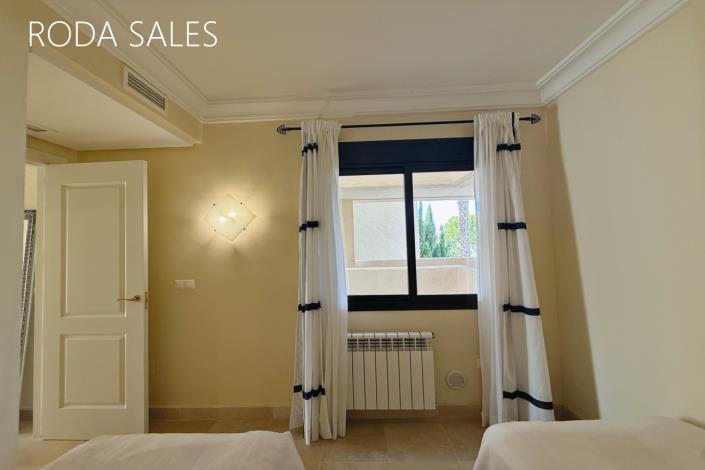 Image No.15-2 Bed Apartment for sale