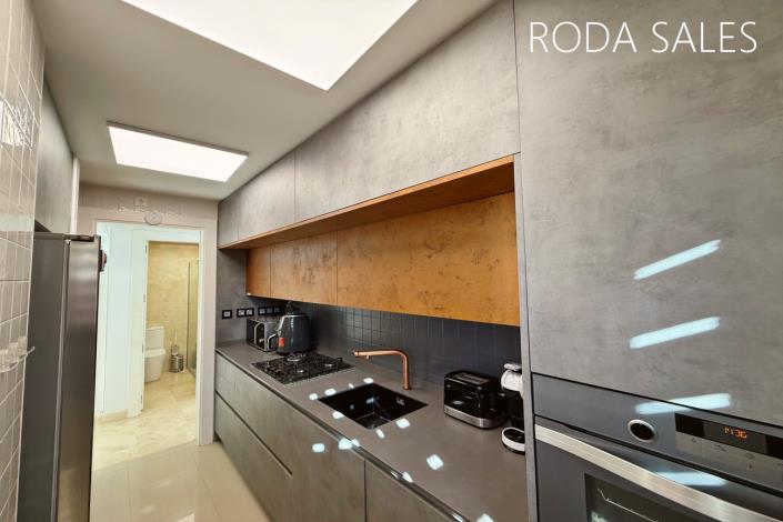 Image No.6-3 Bed Apartment for sale