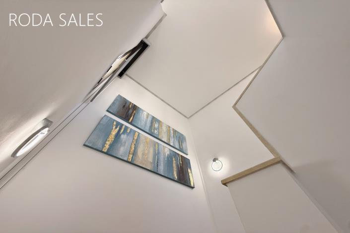 Image No.28-3 Bed Townhouse for sale