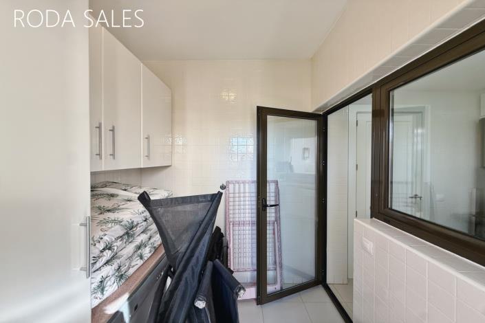 Image No.20-3 Bed Townhouse for sale