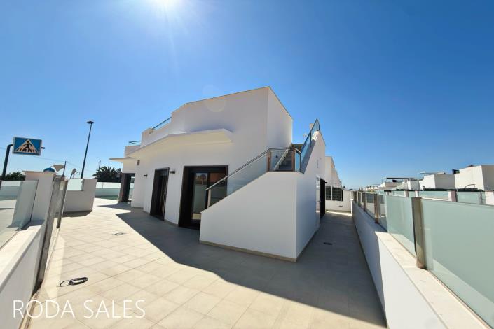 Image No.5-3 Bed Villa / Detached for sale