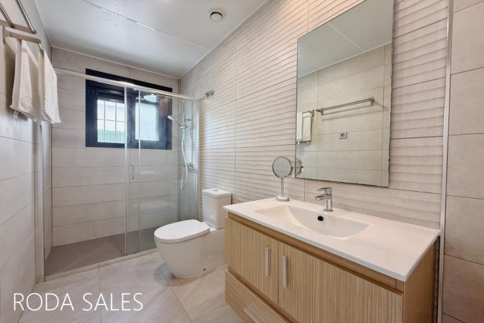 Image No.16-3 Bed Villa / Detached for sale