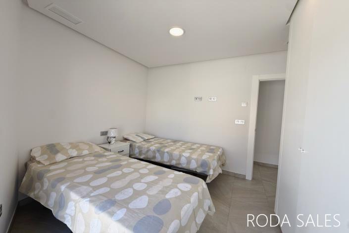 Image No.19-3 Bed Villa / Detached for sale