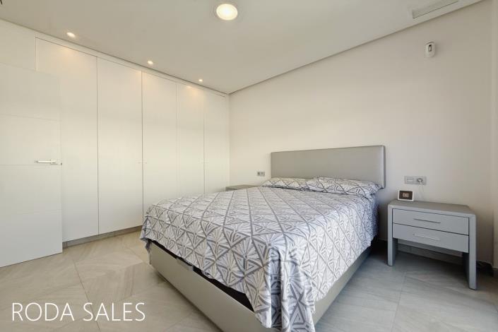 Image No.24-3 Bed Villa / Detached for sale