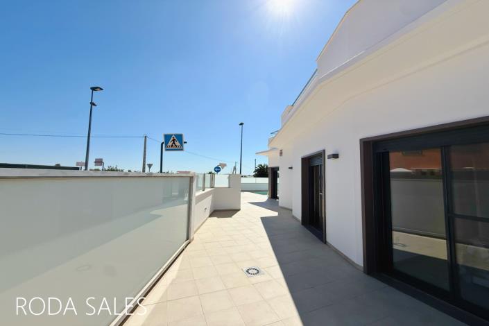 Image No.37-3 Bed Villa / Detached for sale