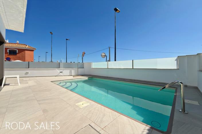 Image No.40-3 Bed Villa / Detached for sale