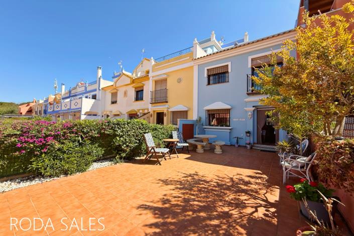 Image No.2-Maison de ville de 3 chambres à vendre à Roda