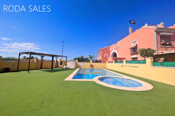 Image No.35-Maison de ville de 3 chambres à vendre à Roda