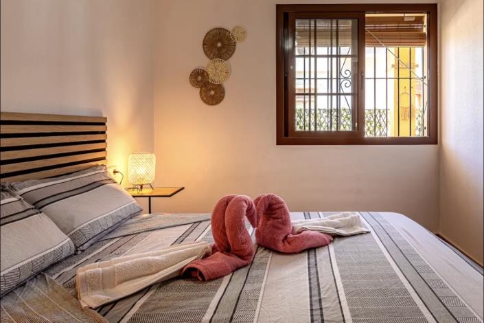 Image No.9-3 Bed Apartment for sale