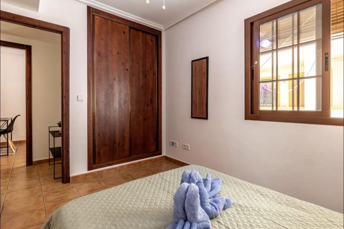 Image No.12-3 Bed Apartment for sale